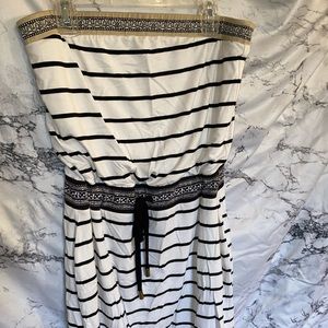 White House Black Market dress XS